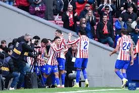 超级白人组合：LOGO、妖刀、AK-47、冰箱、约基奇