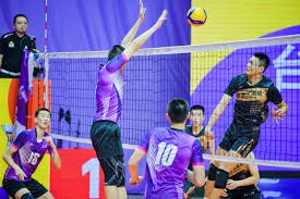 NBA：湖人连胜勇士终结